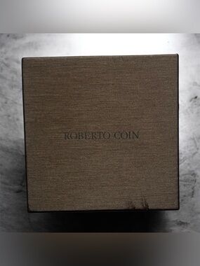 Roberto Coin Elegant Brown Jewelry Box